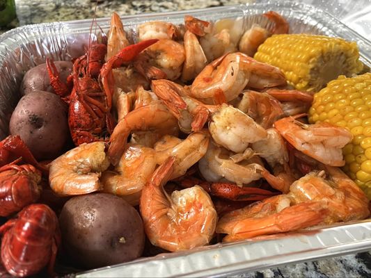 2lb Shrimp dinner $37 1lb crawfish $11 Corn and potatoes