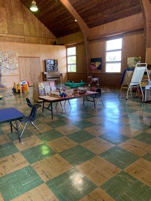 Play area/ tables and chairs to learn