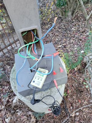 Pole light troubleshoot and repair