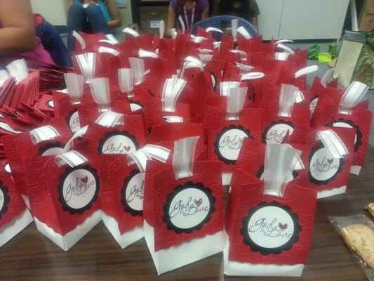 Favors for the auction