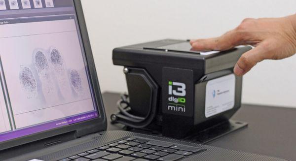 Live Scan fingerprinting can be printed on actual Cards.