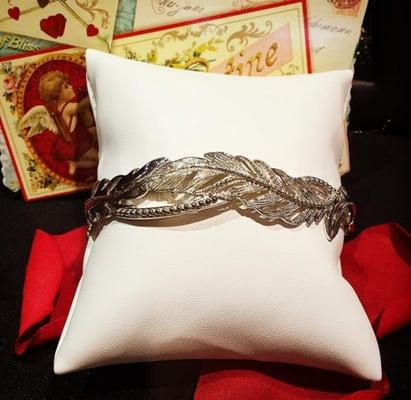 Southern Gates Feather Cuff Bracelet