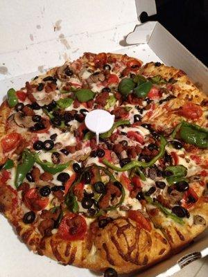 Large Deluxe Pizza