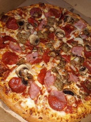 Pepperoni, ham, Italian sausage, onions, & mushrooms