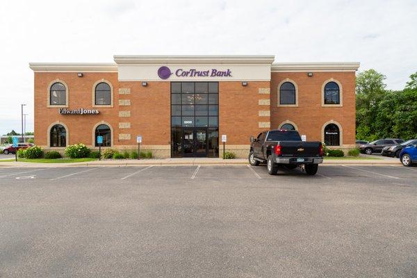 Exterior view of Anoka, MN CorTrust Bank location