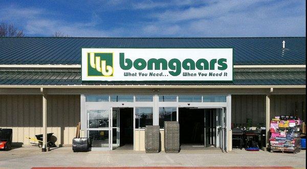 Bomgaars