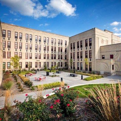 Lofts of Mount Washington Courtyard