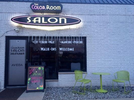 Great Salon in Keego!!! Nail Techs are amazing, hair stylist is really good with cut and Color. Don't wait set your appt today