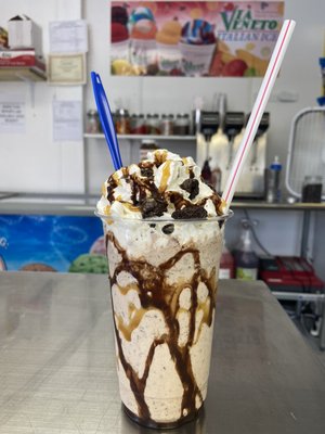 Sea Salted Caramel Cookies and Cream Milk Shake