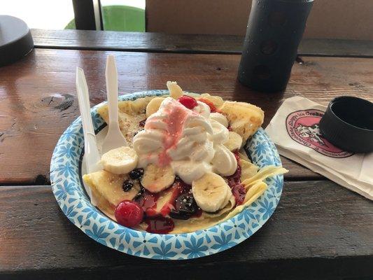 Banana split crepes