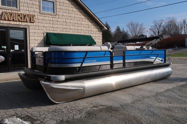 Woodard Marine Dealer for Godfrey Boats