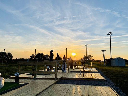 Nice to enjoy the sunset while hitting balls.