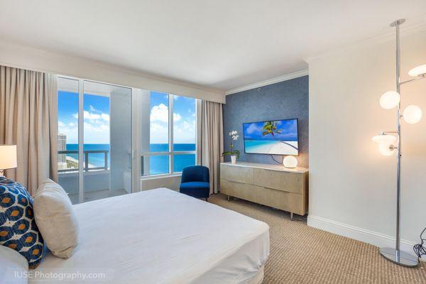 Master Bedroom with Balcony at the Tresor in Fountainebleau