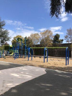 Nice quiet little park here and San Leandro / Oakland area