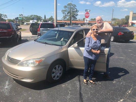 LEE AND SERITA ARE THE NEW OWNERS OF THIS SUPER CLEAN CAMRY LEE'S BDAY GIFT!!