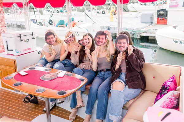 Bachelorette party celebration on Pink cruise boat in San Diego Bay! Bride @claire.morgan__
Photo @devynleonephoto
Planner @arenlace