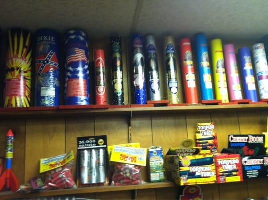 Atomic Fireworks Inc of Tenn Distrbtng Serv