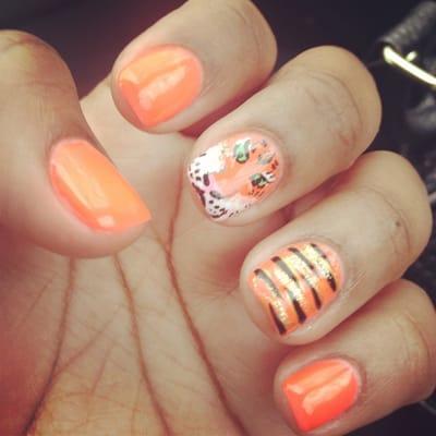 Tiger nails