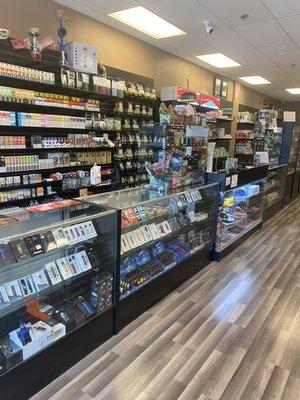 Variety of nicotine devices, e-juice, disposables, Kratom concentrates and capsule/refined.