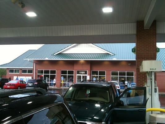 Front of convenience store as viewed from the gas pump