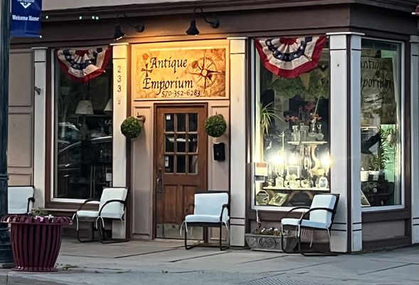 233 main ave Hawley antiques, collectibles, and unique finds