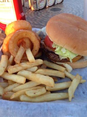 Hard dock burger. Pretty good, would be better if the beef was seasoned.