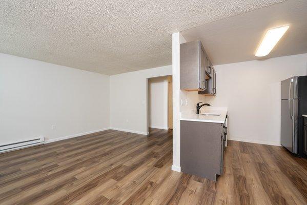 1 Bed / 1 Bath - 740 sq ft