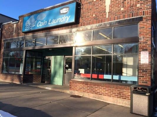 Front entrance of Bev's Coin Laundry at 3944 Lyndale Ave S. Free parking in rear; access via alley alongside the building.