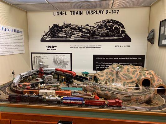 Train set sold at Leonard's