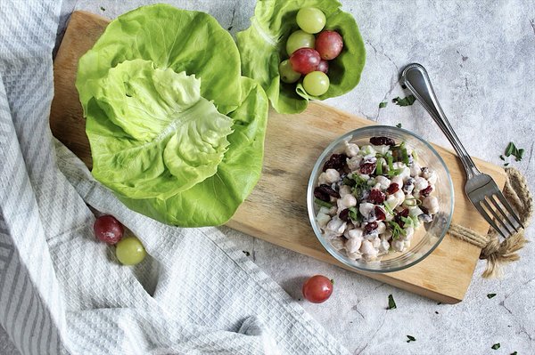 Chickpea & Walnut lettuce wraps (vegetarian option)