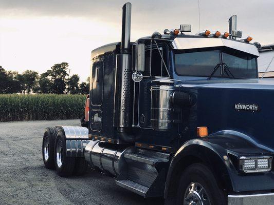 Fully Polished Kenworth