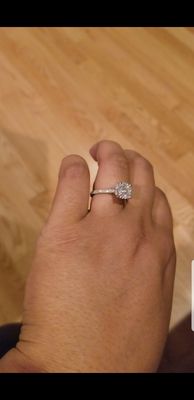 2.5ct Moissanite replica of my engagement ring