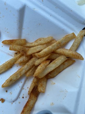 Spicy fries with garlic aioli fries