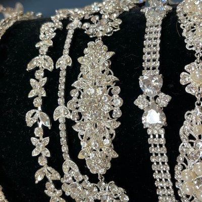 Bling to complete your look 

What's your favorite? Halo? Tiara? a beautiful comb on one side?