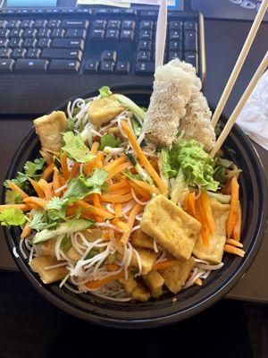 Garlic tofu vermicelli and egg rolls