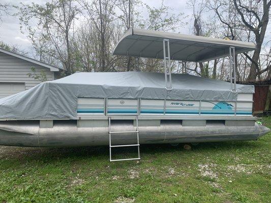 Boat cover for hard top pontoon