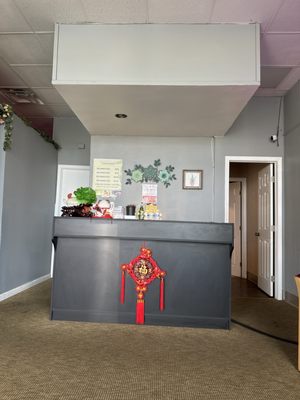 The front desk (the correct price is on the wall)