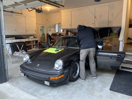 911sc windshield, gasket, and trim replacement.