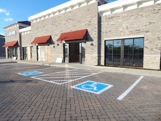 Handicap Parking Area Marking and Maint. Knoxville TN 865-680-9225