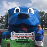 Mobile Dog Groomer Kristen Clark with Hydrodog Cooper!