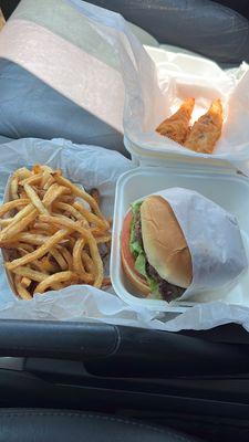 Build your own single burger w/ pickles, lettuce, tomatoes and light Elevation sauce Crispy chicken tenders Fries