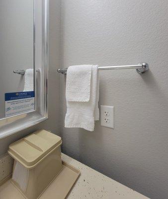 Bathroom...found in odd there was only 1 hand towel & 1 washcloth.  One more washcloth was on the tub though...whew!