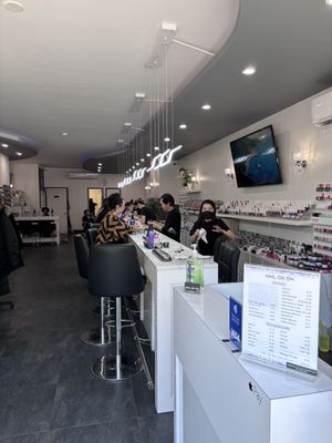 The Famous Nail Bar