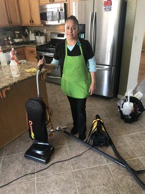 Maya's Custom Cleaning Services