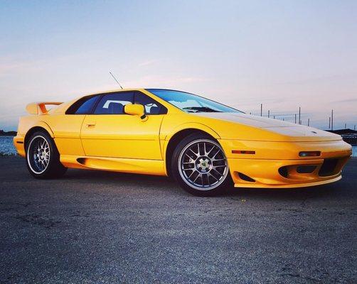 2002 25th Anniversary V8 Esprit #25/100. Built engine with T25/28 turbos 540hp Built and maintained by Sports Car World