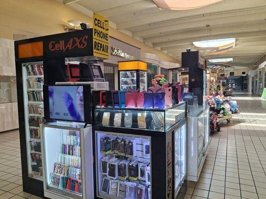 Cellaxs Expert Mobile Repair Services for Phones, Tablets, and More at Sierra Vista Mall.