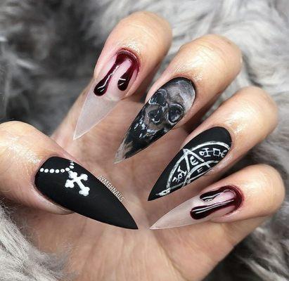 Halloween nails