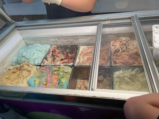 So many ice cream flavors!