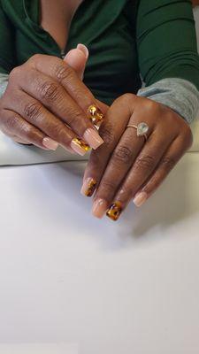 Acrylic full set- nude with tortoise shell design.