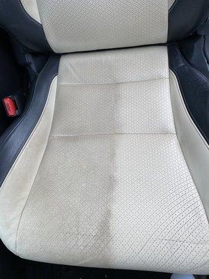 Leather seat 50/50, before and after shampooing.